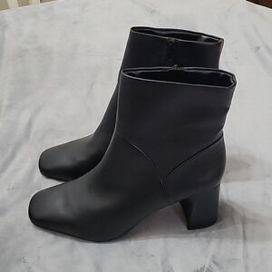 New Nordstrom‎ Rack Naja Black boot Square Heal Women's Size 10M Soft Comfort